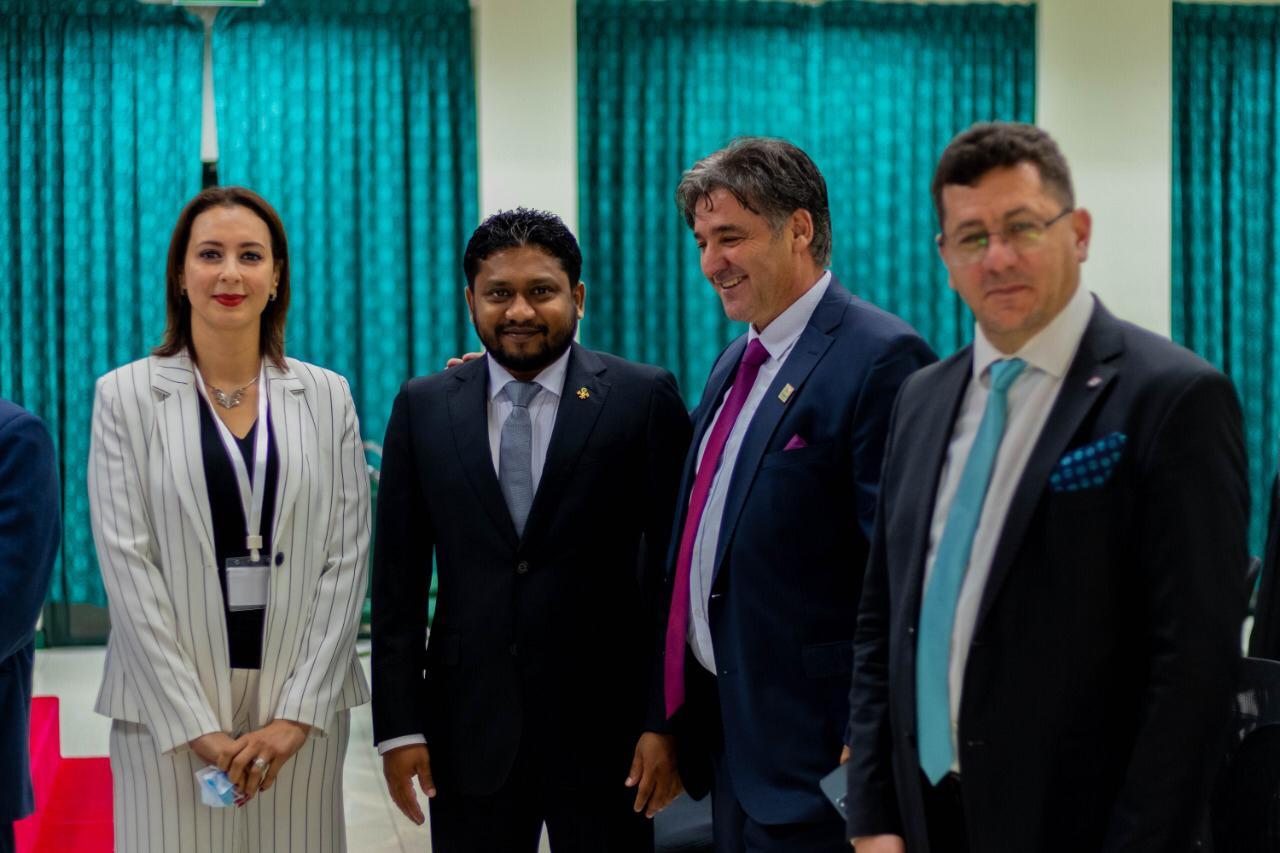 الدكتوره بتول المحيسن تشارك بورقة نقاشية