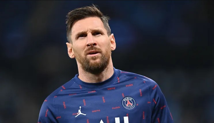 ميسي يصاب بكورونا