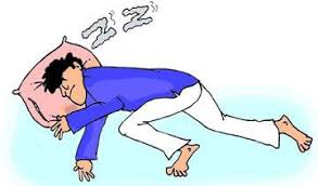 أفضل وأسوأ وضعيات للنوم على صحتك