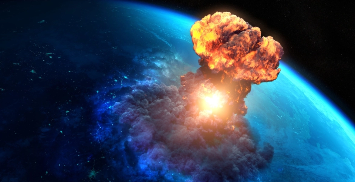 نيزك ينفجر بالغلاف الجوي ويسمع صوته