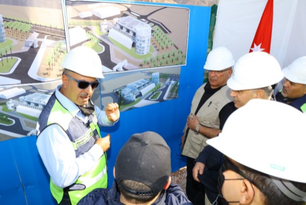 وضع حجر الأساس لمركز البحث والتطوير