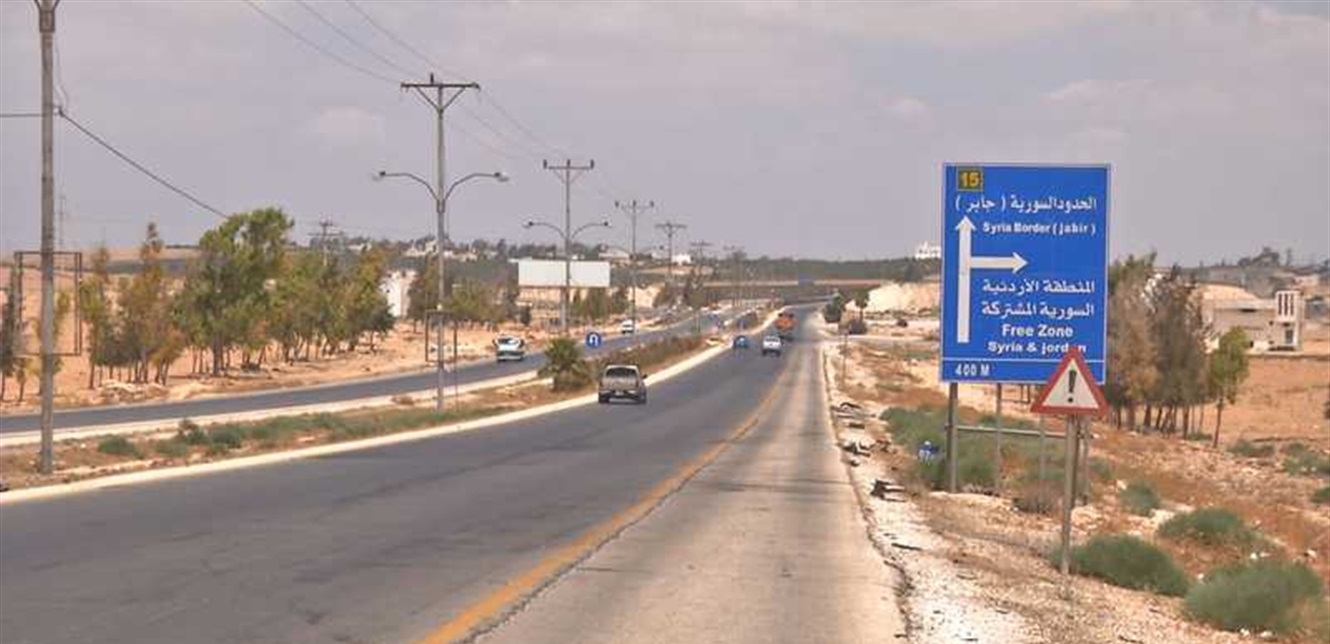 توقيف شاحنتين يقودهما اللبنانيان (ح) و