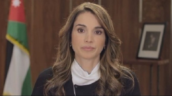 الملكة رانيا تعزي عشيرة التل