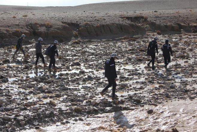 عائلة الشاب محمد الذي جرفته السيول