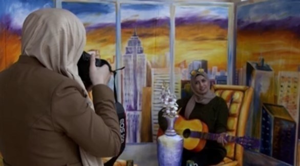 فلسطينية تعيد فكرة الاستوديو للحياة بطريقة