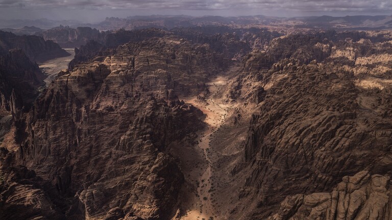 خبير جيولوجي: ثلث السعودية يضم كنوزا