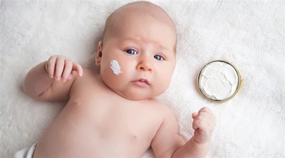 نصائح مهمة للعناية ببشرة الطفل في