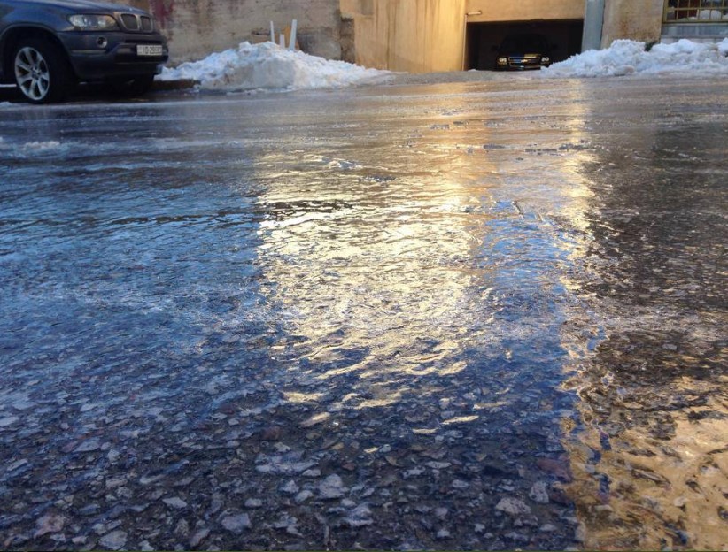 هذه الطرق «سالكة بحذر»