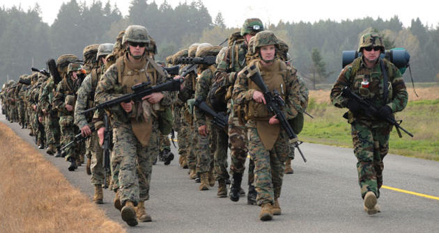 قوات أميركية ومقاتلون من عشائر سنية