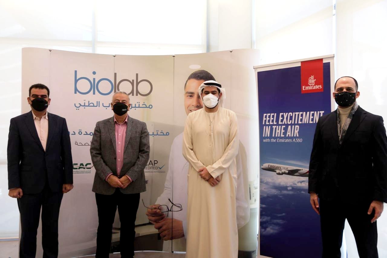 طيران الإمارات تعتمد مختبر بيولاب الطبي لإجراء فحوصات كورونا مجاناً لمسافريها