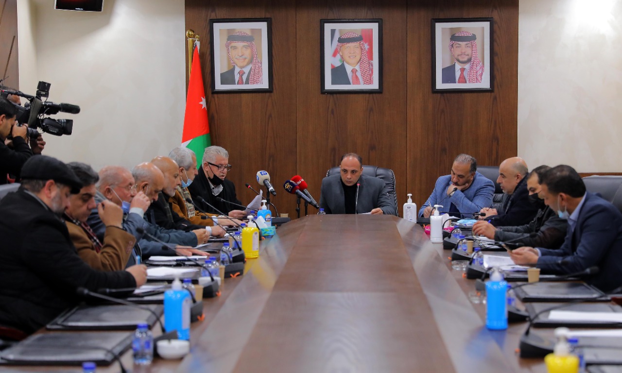 فلسطين النيابية تبحث قضية تهجر جراح