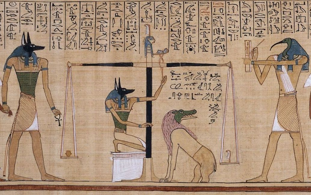 ما هو كتاب الموتى الذي عُثر عليه في مقبرة سقارة بمصر؟