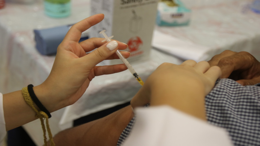 دوام مراكز التطعيم الأربعاء حتى 12 ظهرا وتوقف تقديم الخدمة الخميس