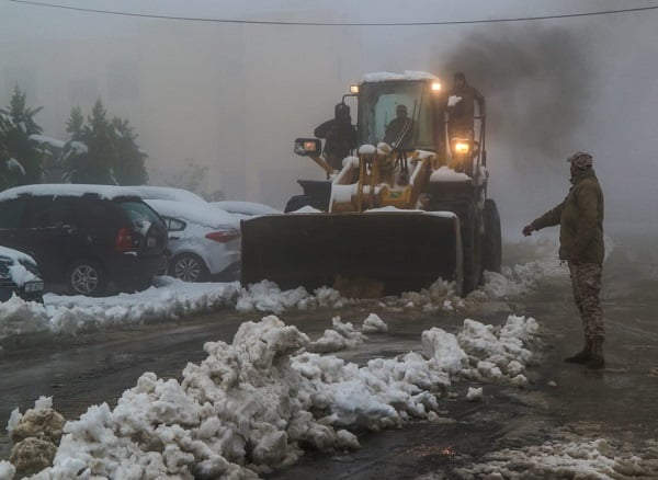 تراكم الثلوج في مناطق بعجلون والجنوب