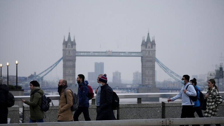 إنجلترا تعود إلى الخطة أ وترفع