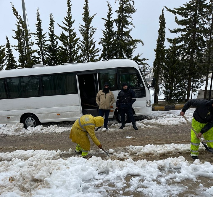 سفير الكويت عزيز الديحاني يشيد بالفزعة