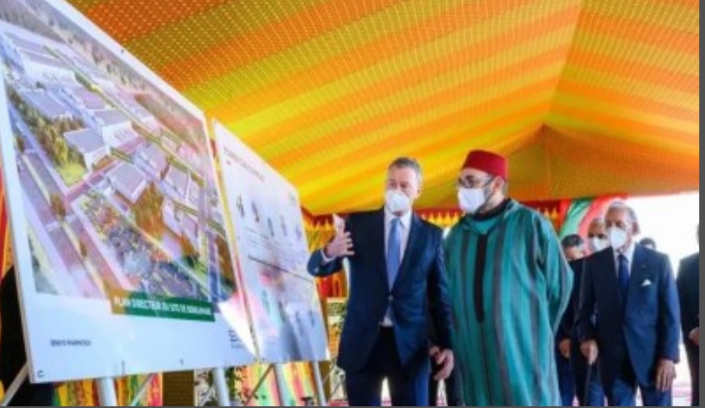 العاهل المغربي يترأس انطلاق أشغال إنجاز