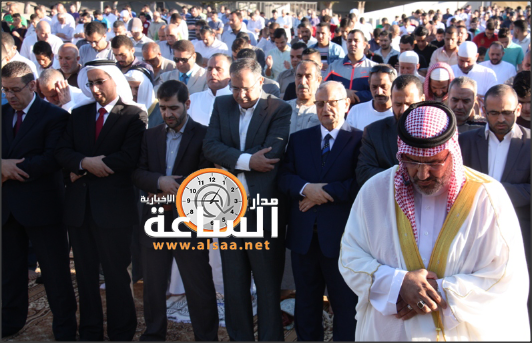 الأردنيون يؤدون صلاة العيد (صور)
