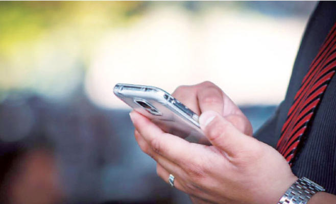 الأردنيون يودعون رمضان ويستقبلون العيد بعشرات