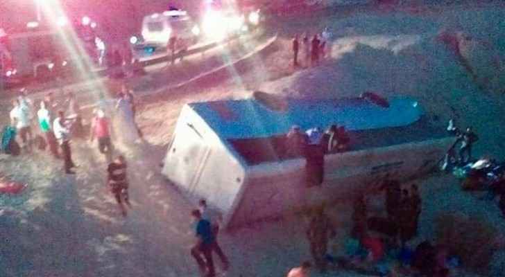 6 وفيات و38 إصابة بتدهور حافلة