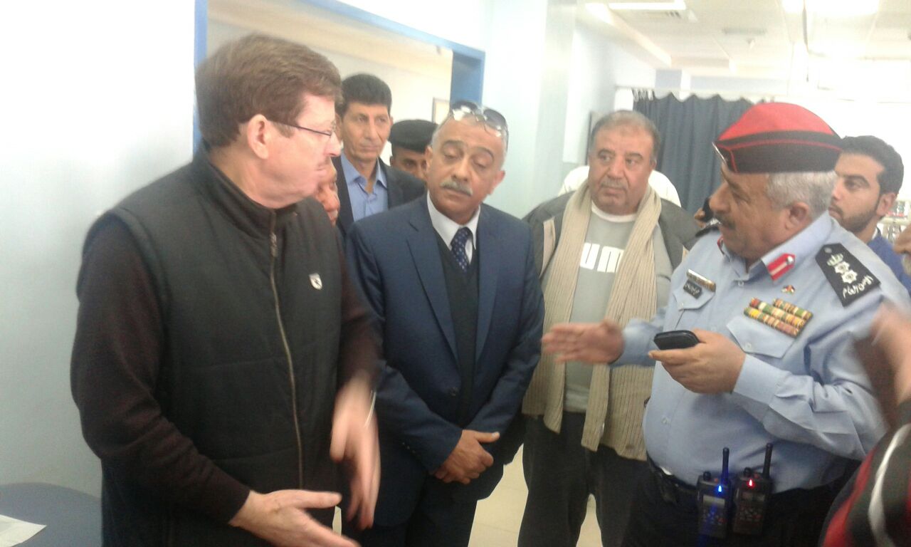 وزير الصحة يعود المعتمرين المصابين والحكومة