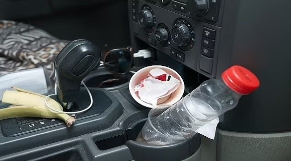 السيارة من الداخل تحتوي جراثيم أكثر