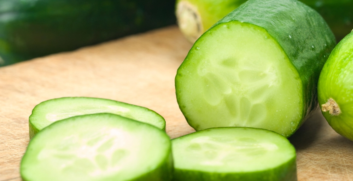 كيف يساعد الخيار في إنقاص الوزن