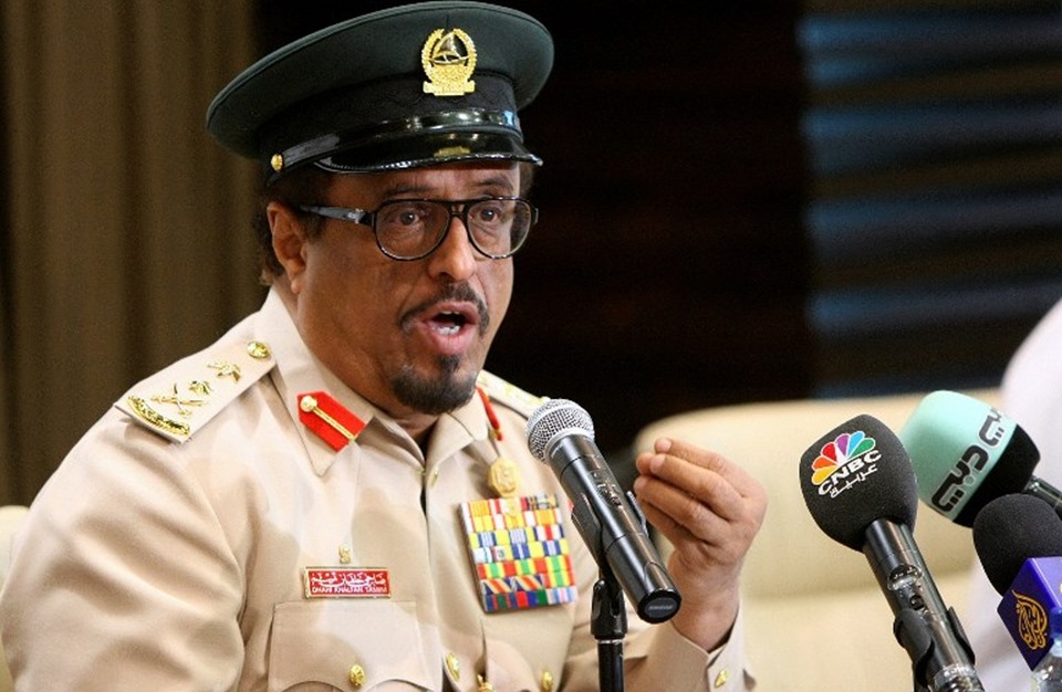 خلفان يطلق تغريداته عن الأزمة الخليجية..