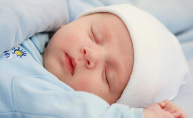 كويتي يطلق اسم ’قطر‘ على مولودته..