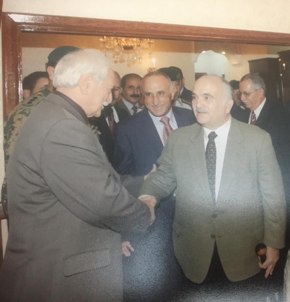 نعي قامة وطنية.. ميشيل حمارنه