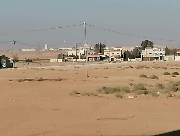 الغدير الأخضر في المفرق بلا ماء