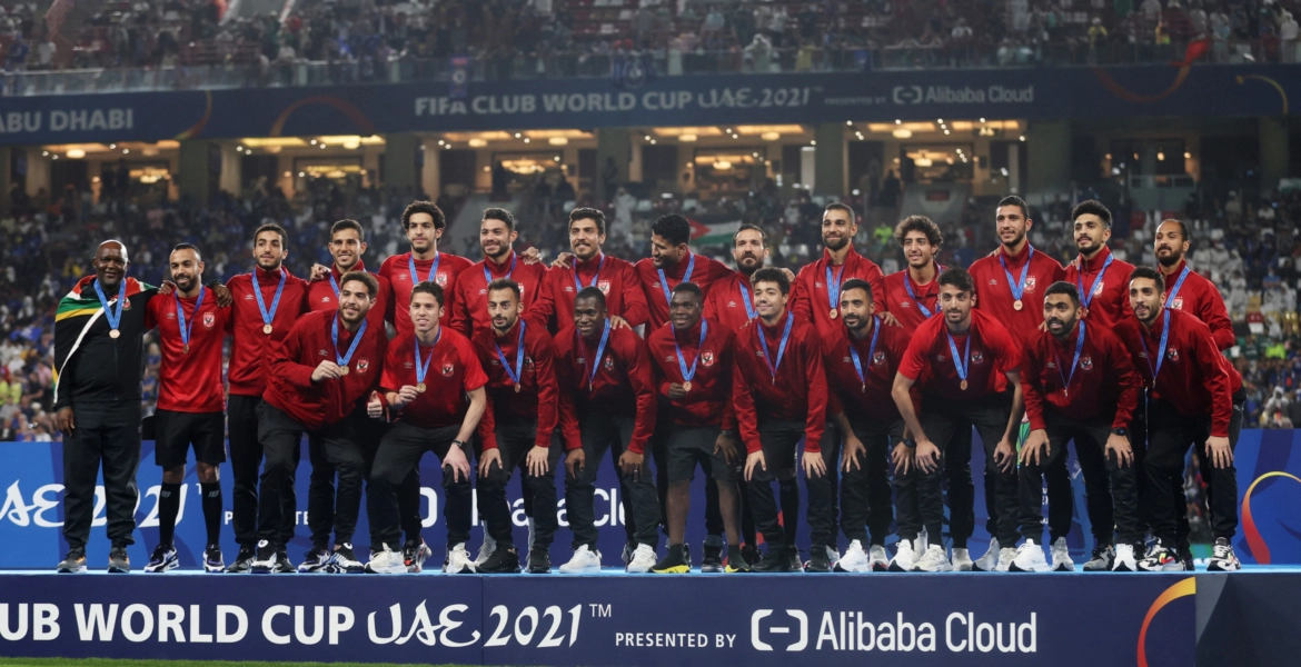 الاهلي المصري يرفّه عن العرب والحلبة: