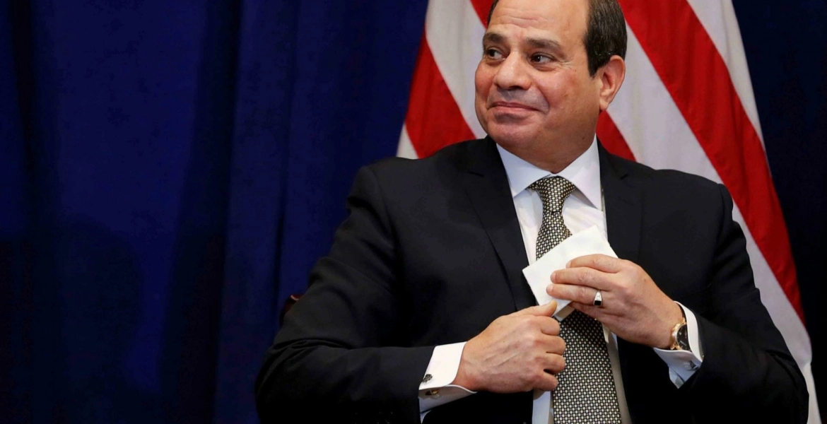 السيسي يترك مكانه في مؤتمر للطاقة