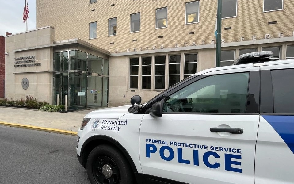 دول أجنبية تفضح مهندسا أمريكيا نوويا