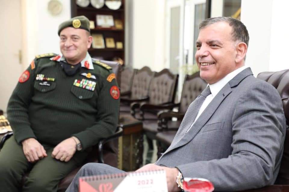 زريقات يلتقي مدراء خدمات طبية سابقين