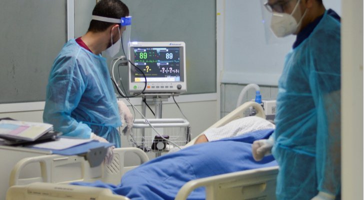 الطراونة يدعو الحكومة إلى التريث قليلا