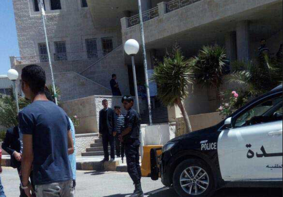 اعمال شغب داخل ’الحسن الصناعية‘.. وبنغاليون