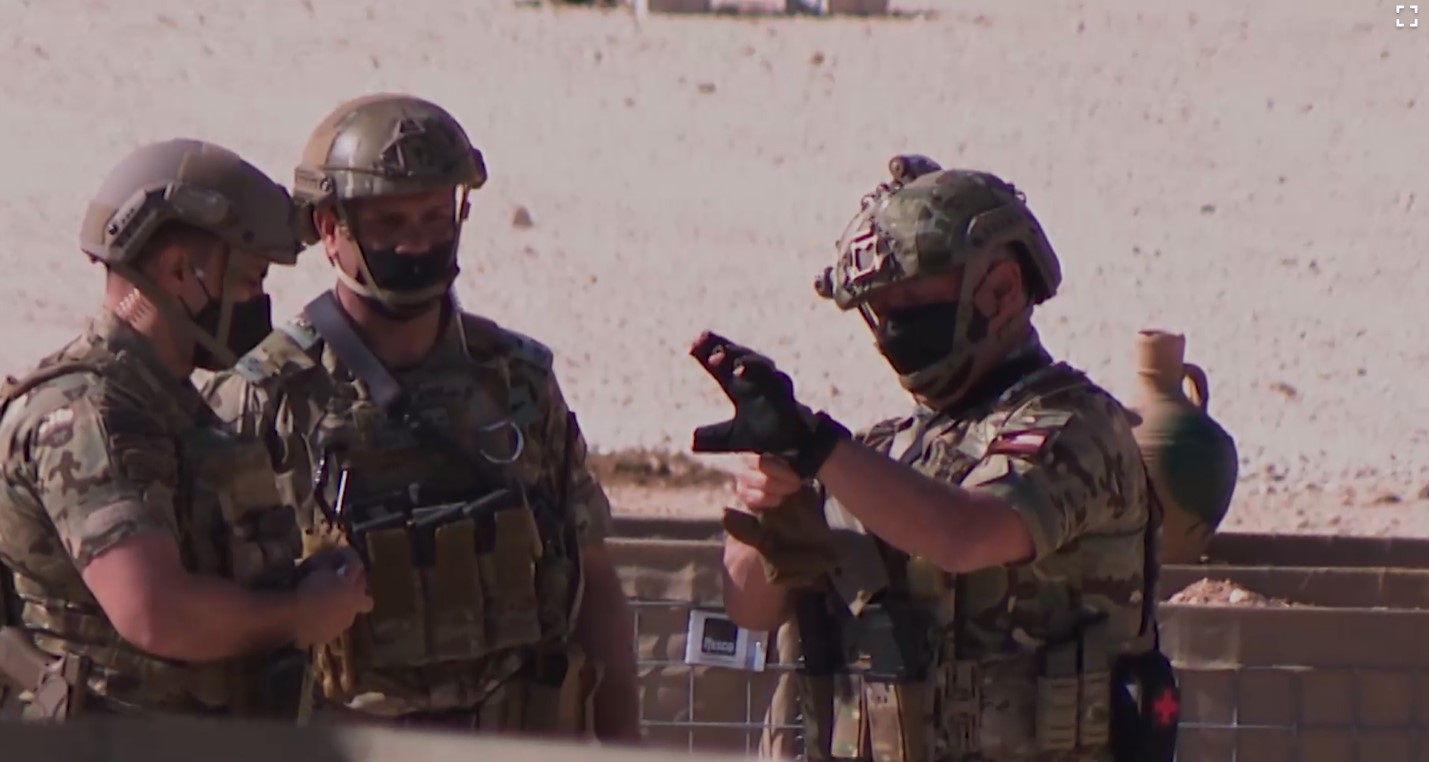 الملك: القوات الخاصة باستمرار في الأمام