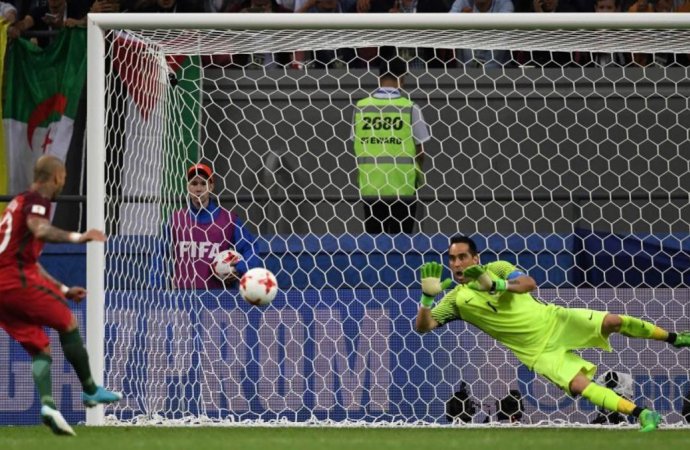 برافو يحبط مخطط رونالدو ويعبر بتشيلي