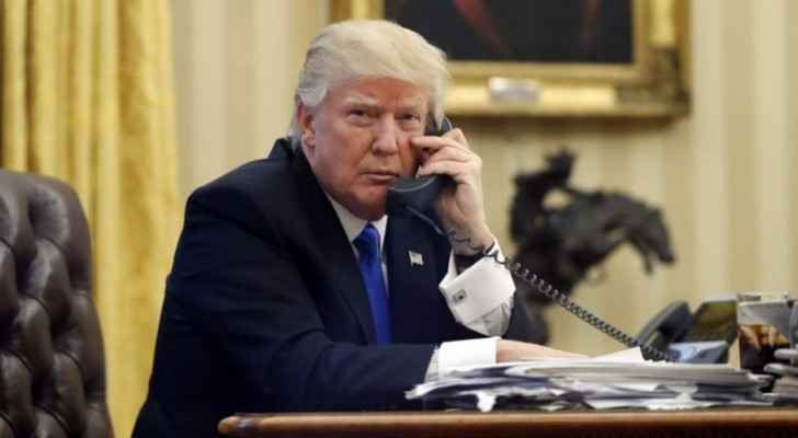 ترامب يقطع مكالمة دبلوماسية ليغازل صحفية