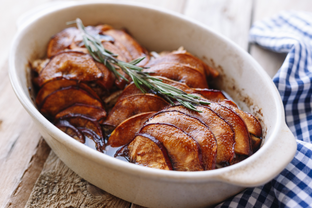 14 وصفة للتفاح سيحبها جميع أفراد