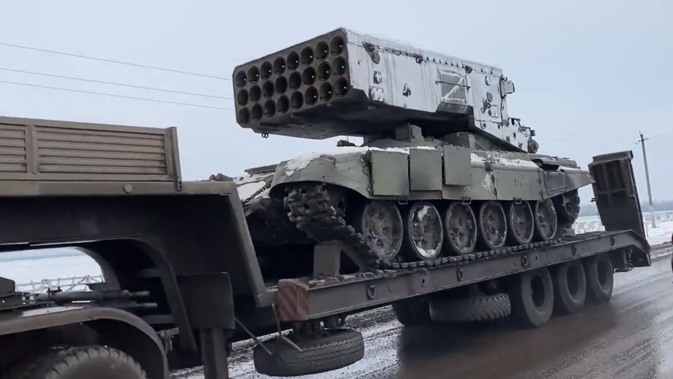 روسيا تجهز مفاجأة الحرب.. رصد وصول