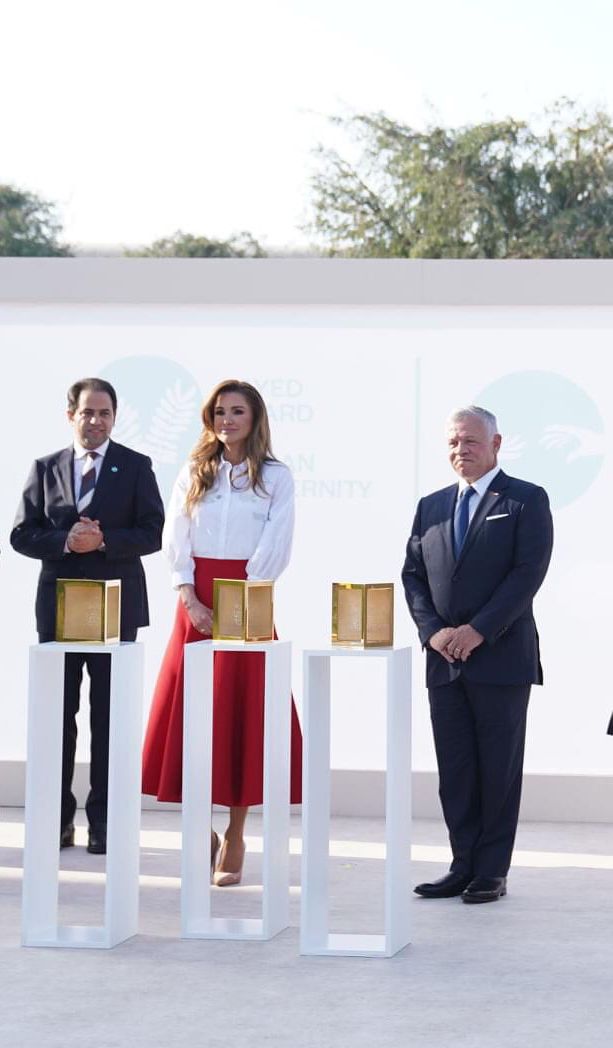 النائب الجبور تهنئ الملك والملكة