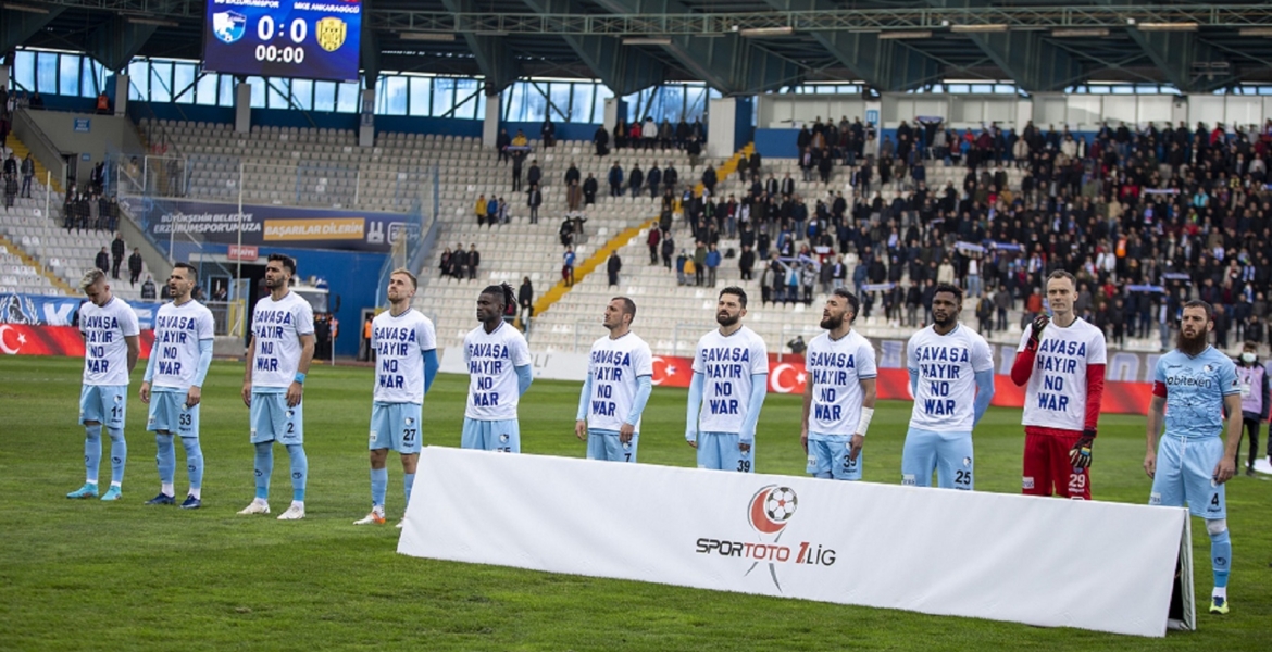 “الحروب بالشرق ولا يهتم بها أحد”