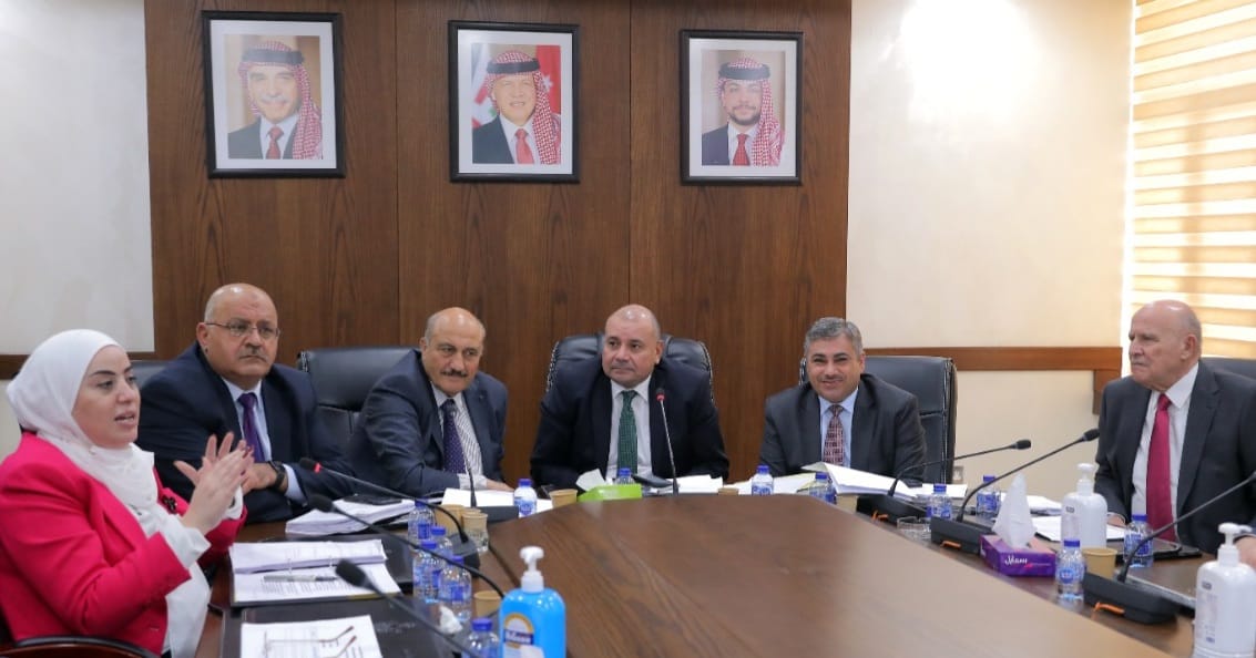 رؤساء كتل نيابية يقدمون مقترحات حول