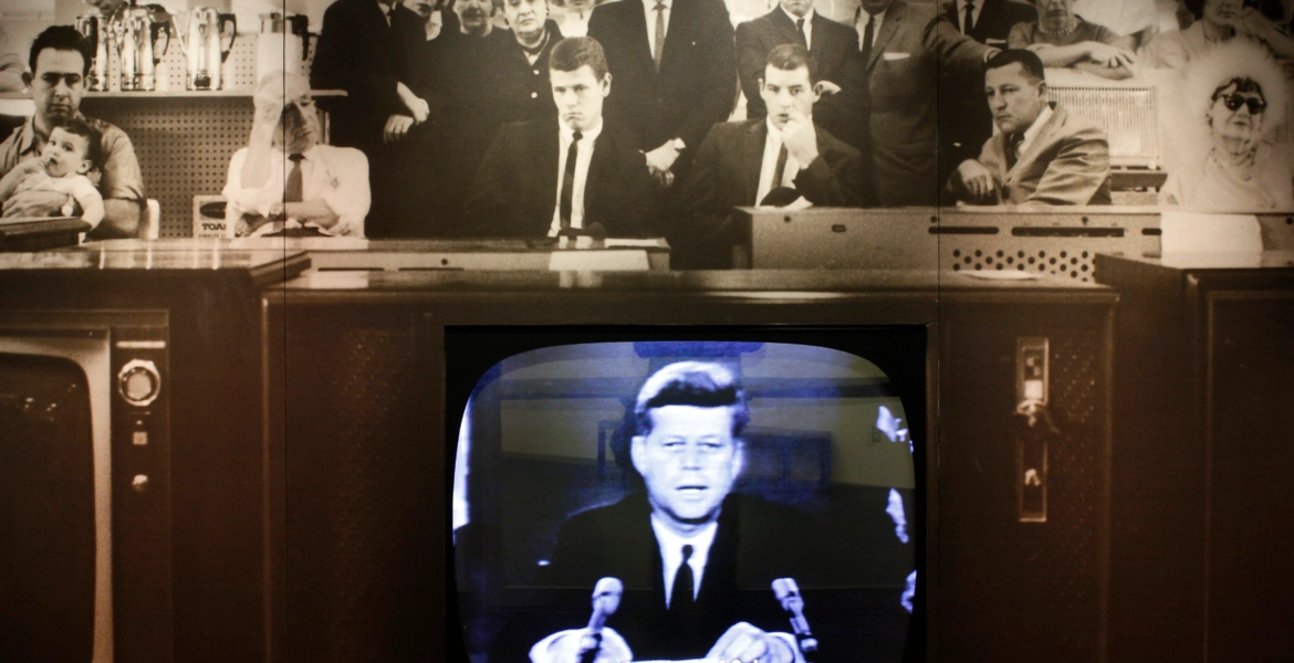 حين نجا العالم فجأة من حرب