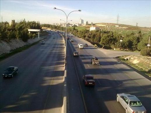 6 إصابات بحادث على طريق المطار