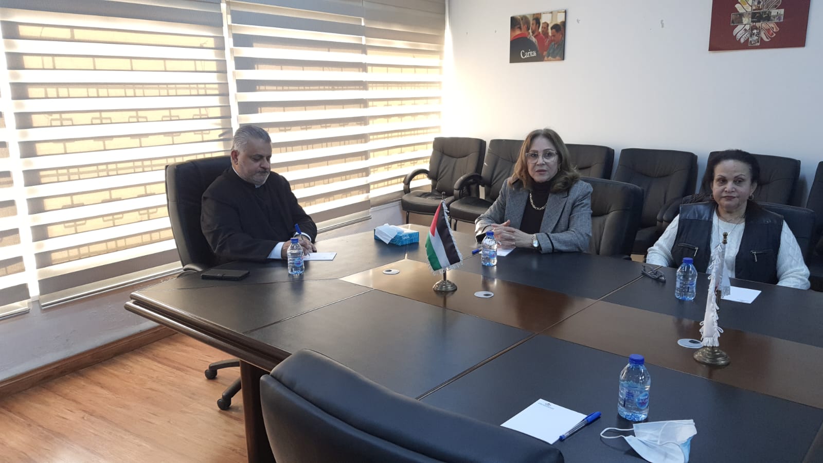 منتدى التنوع الثقافي يلتقي الاب رفعت