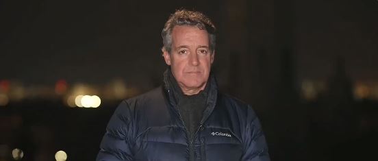 إنسانية الشعر الأشقر والعيون الزرقاء