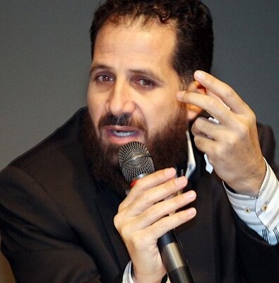 لاجئون بعيون زرقاء